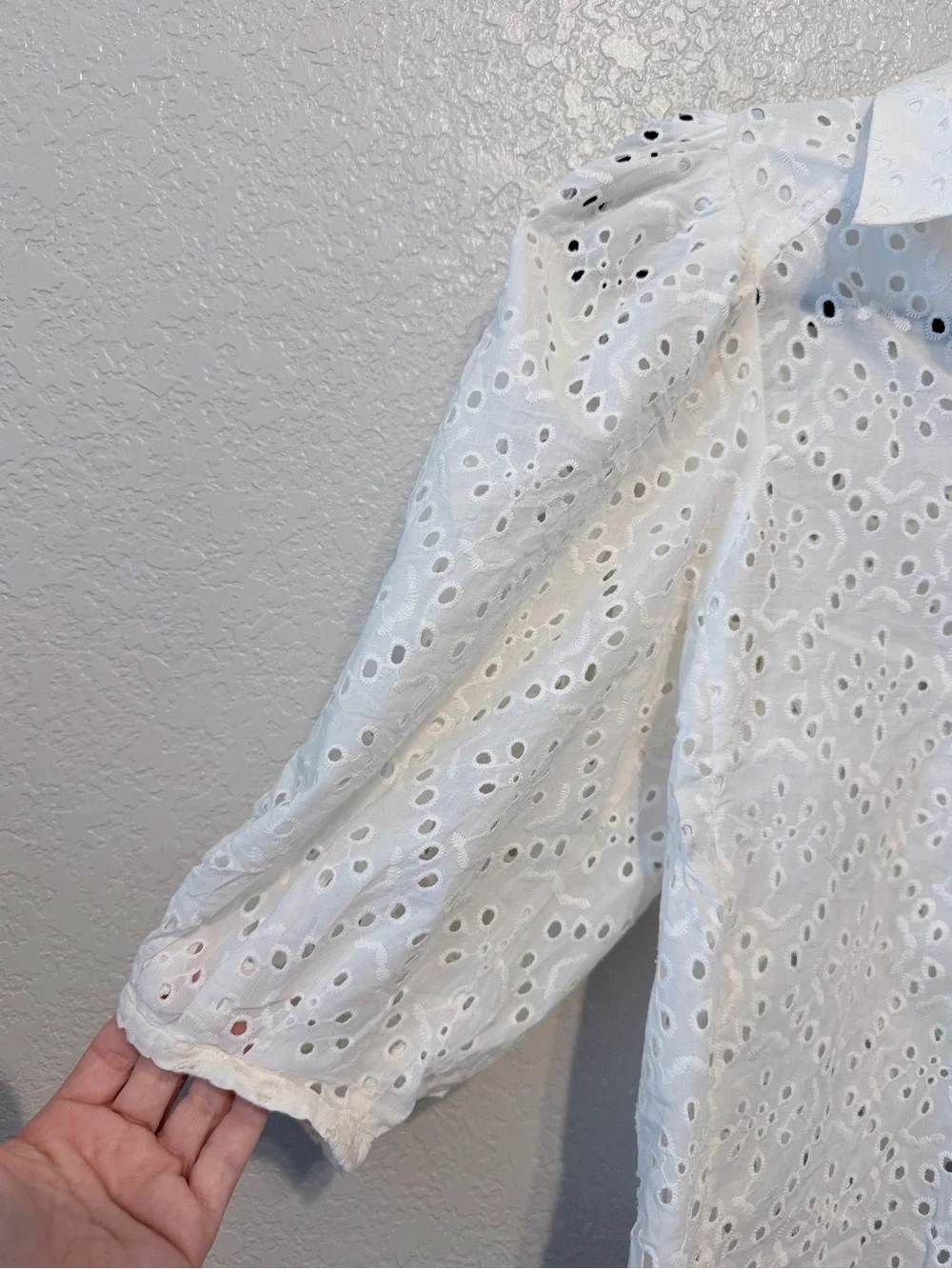 Zara White Eyelet Embroidered Puff Sleeve Button Front Blouse | XS | NWOT
